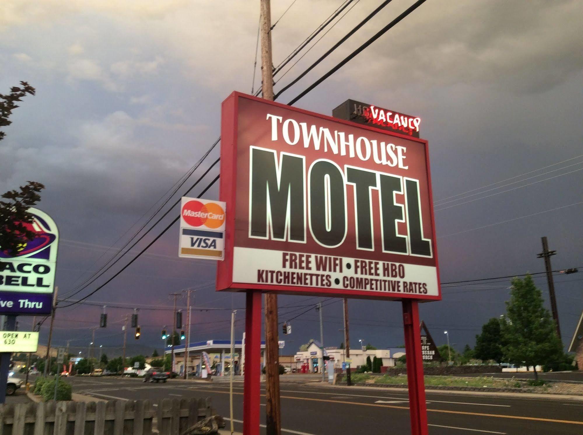 Townhouse Inn & Suites Klamath Falls Kültér fotó